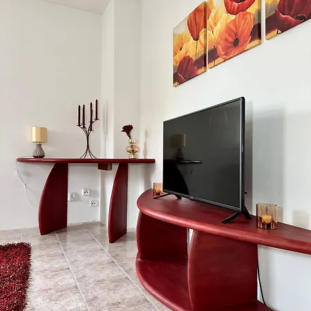 Golden X Cross Apartman *